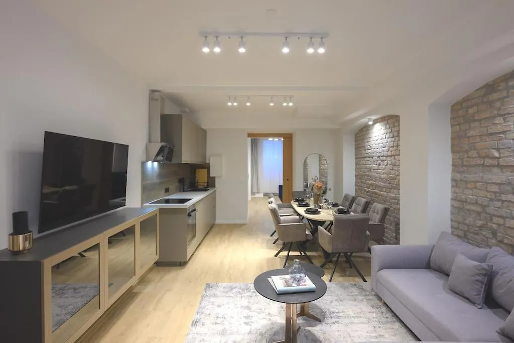 Huge Designer Apartment In Mitte 120 Sqm Berlín